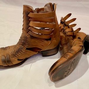 Freebird Ankle boots